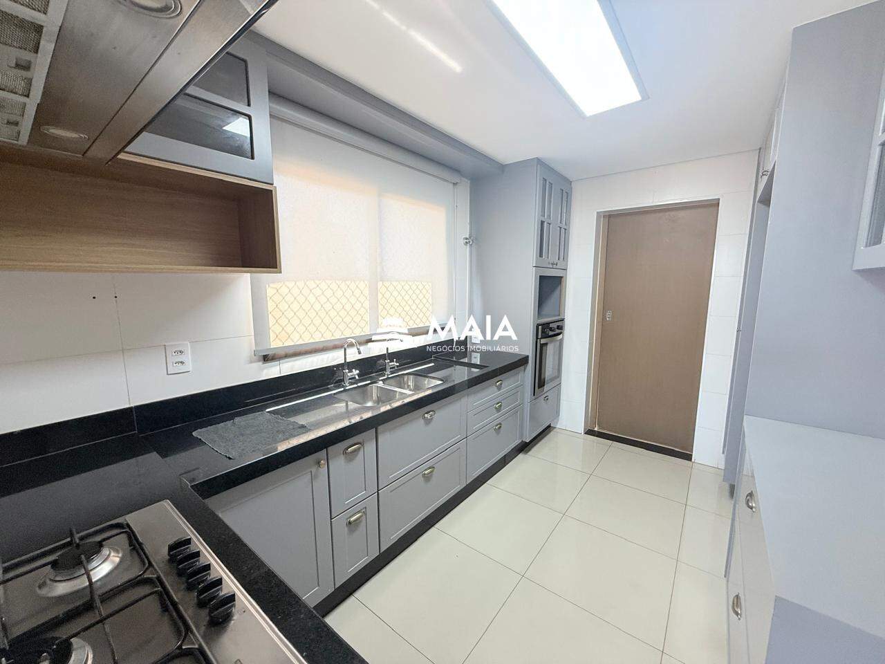 Apartamento à venda no Mercês: 
