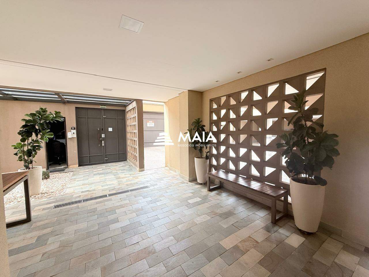 Apartamento à venda no Mercês: 
