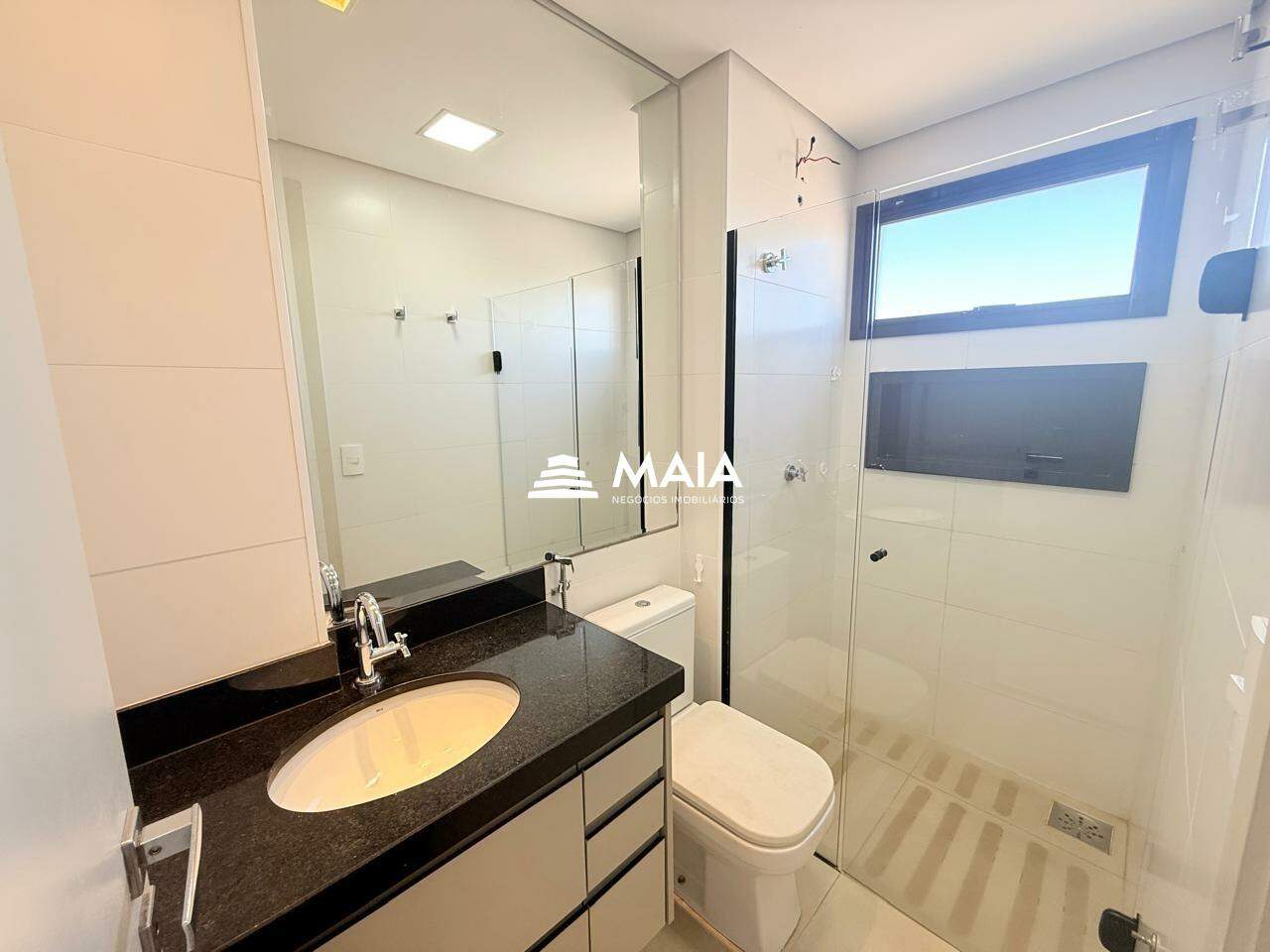 Apartamento à venda no Mercês: 
