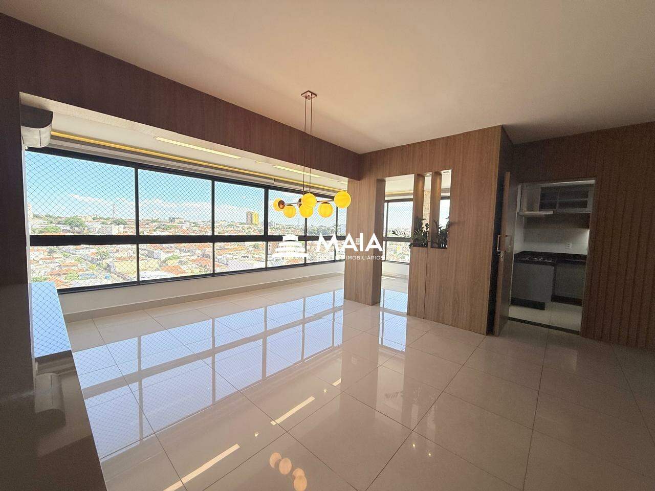 Apartamento à venda no Mercês: 