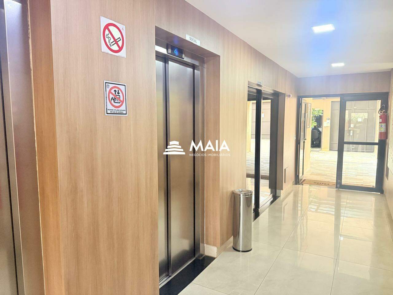 Apartamento à venda no Mercês: 