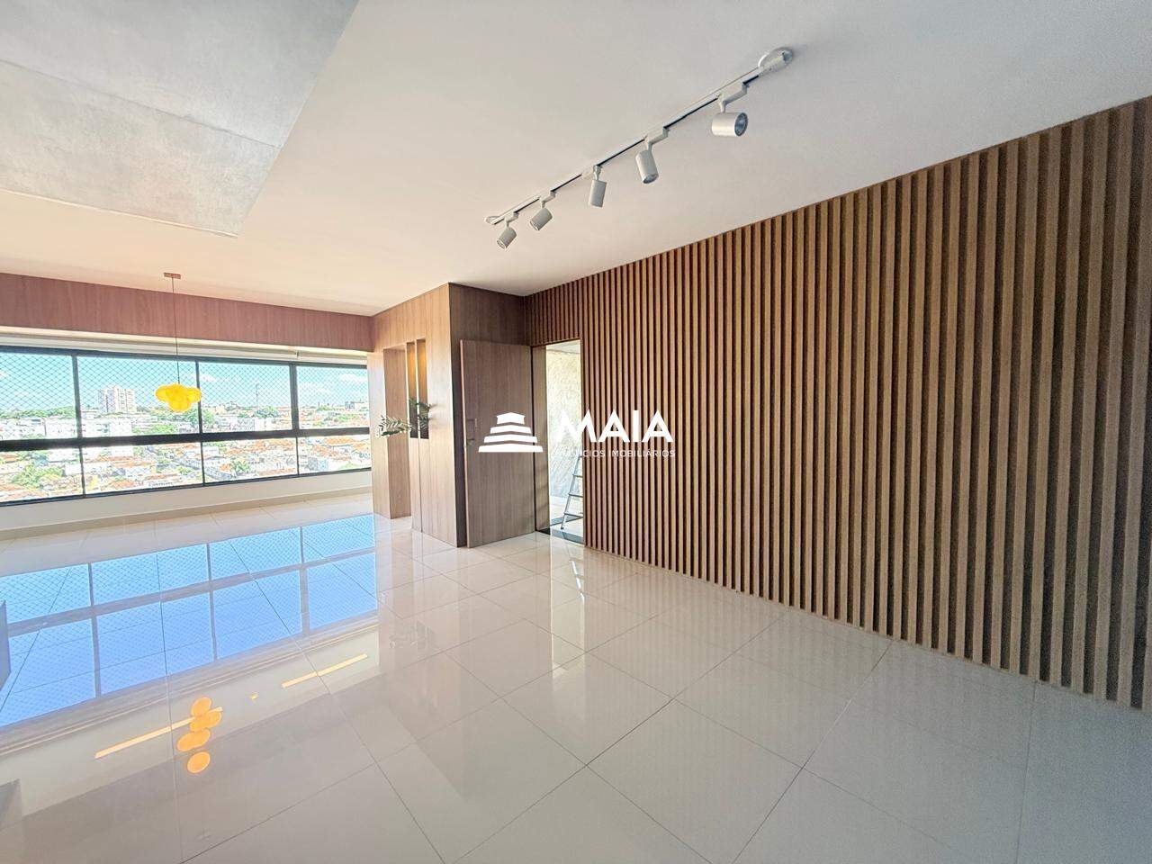 Apartamento à venda no Mercês: 