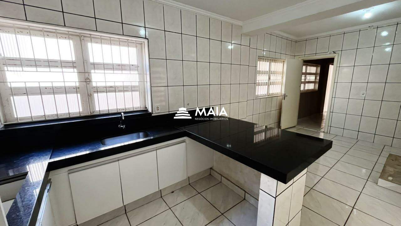 Casa para aluguel no Conjunto Maringá I: 