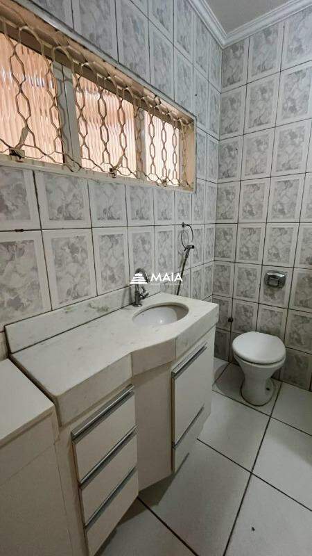Casa para aluguel no Conjunto Maringá I: 