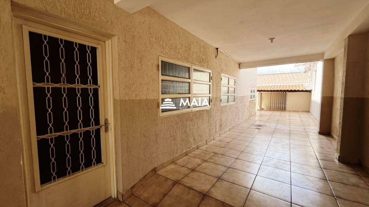 Casa para aluguel no Conjunto Maringá I: 