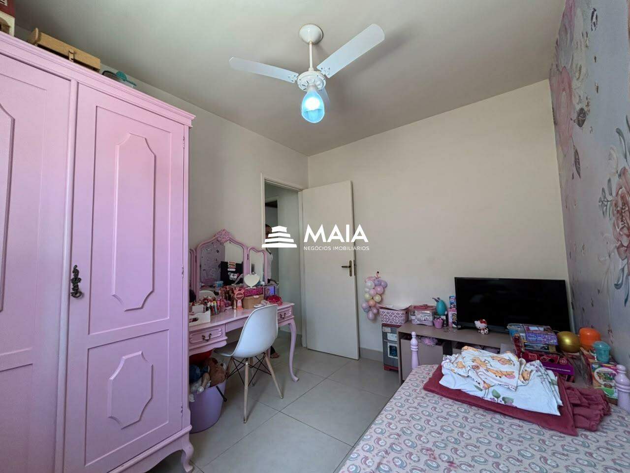 Casa de Condomínio à venda no Portal Beija Flor: 