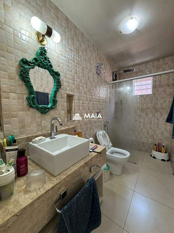 Casa de Condomínio à venda no Portal Beija Flor: 