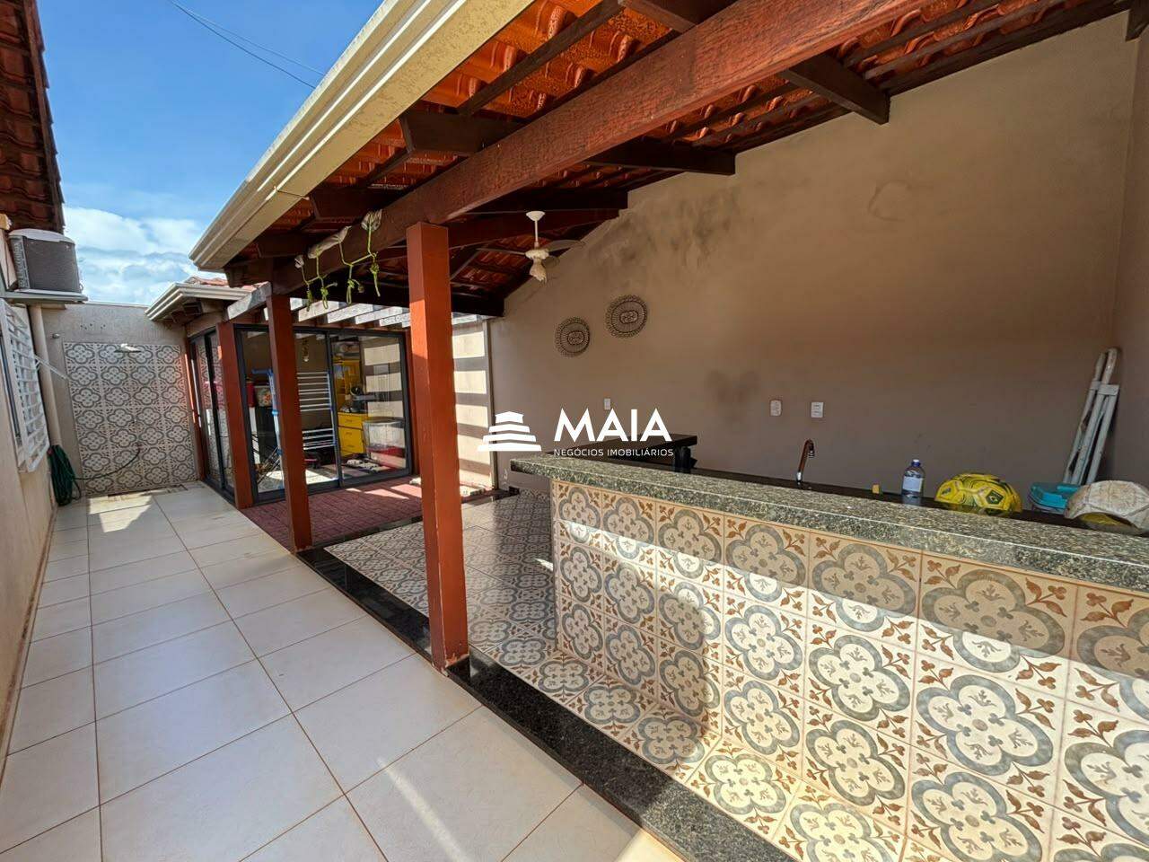 Casa de Condomínio à venda no Portal Beija Flor: 