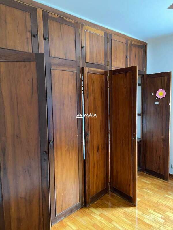 Casa à venda no Vila Olímpica: 
