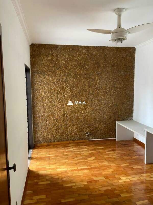 Casa à venda no Vila Olímpica: 