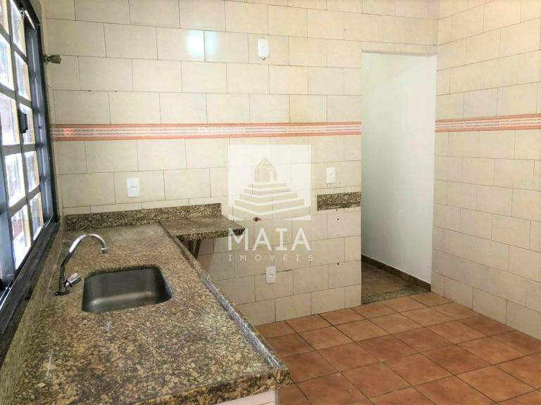 Casa à venda no Universitário: 