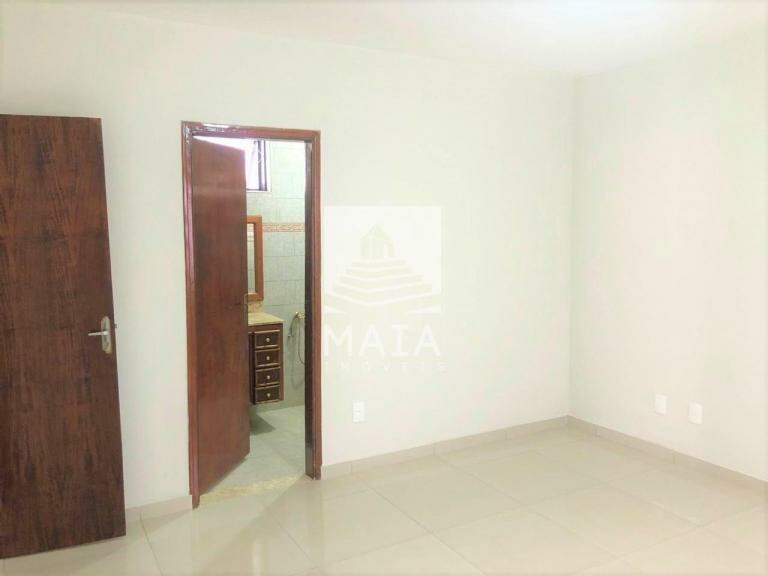 Casa à venda no Universitário: 