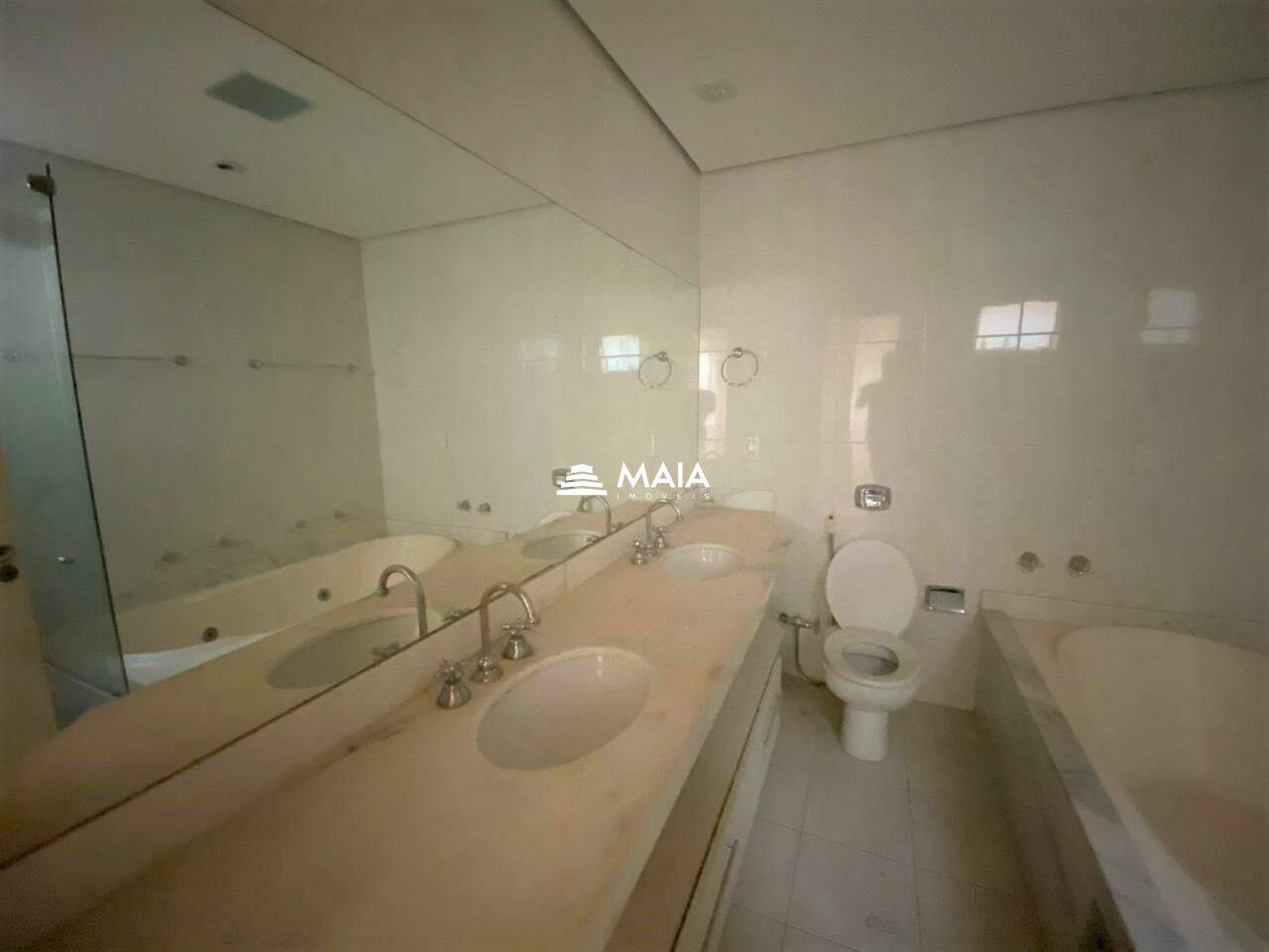 Apartamento à venda no Mercês: 