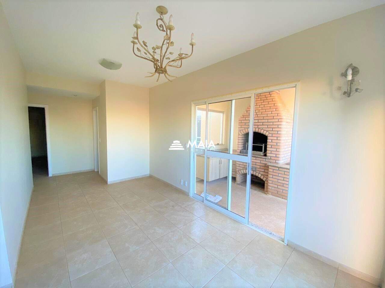 Apartamento à venda no Mercês: 