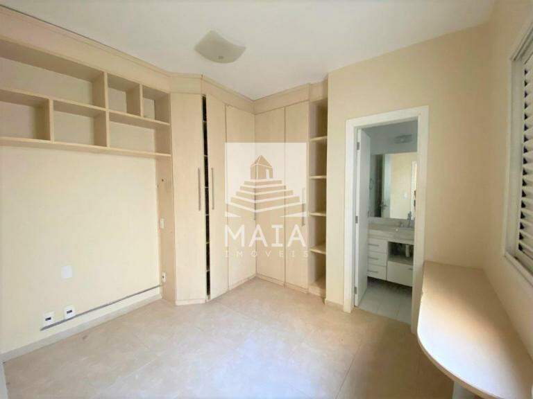 Apartamento à venda no Mercês: 