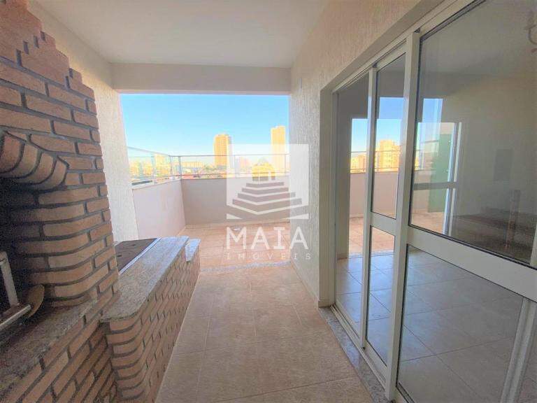 Apartamento à venda no Mercês: 