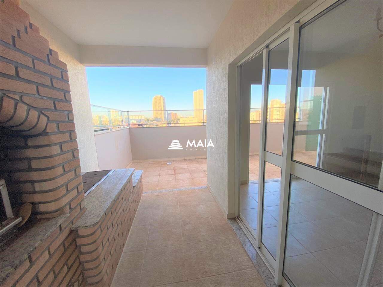 Apartamento à venda no Mercês: 