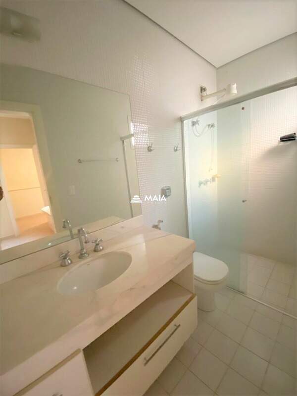 Apartamento à venda no Mercês: 