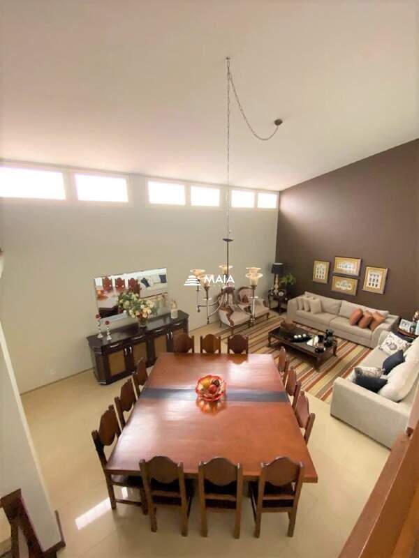 Casa à venda no Fabrício: 