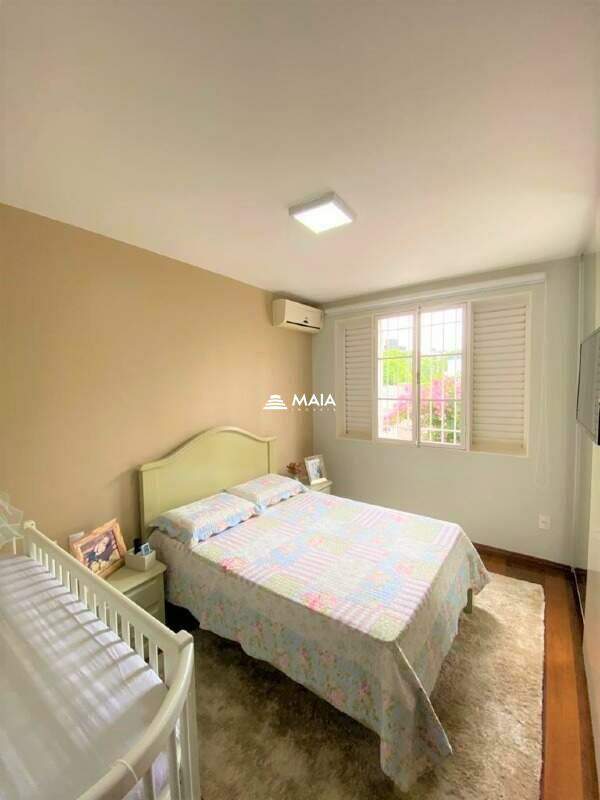 Casa à venda no Fabrício: 