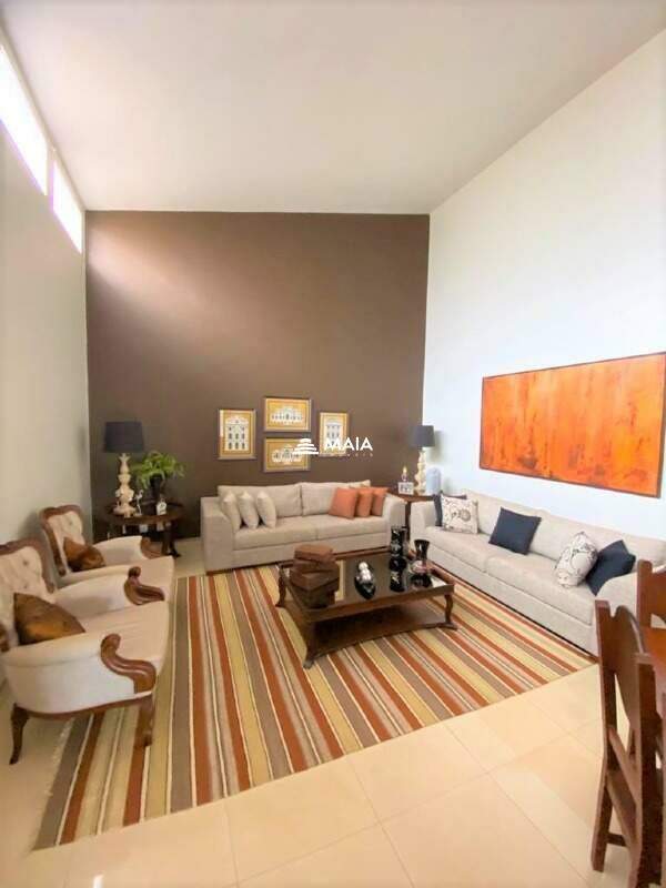 Casa à venda no Fabrício: 