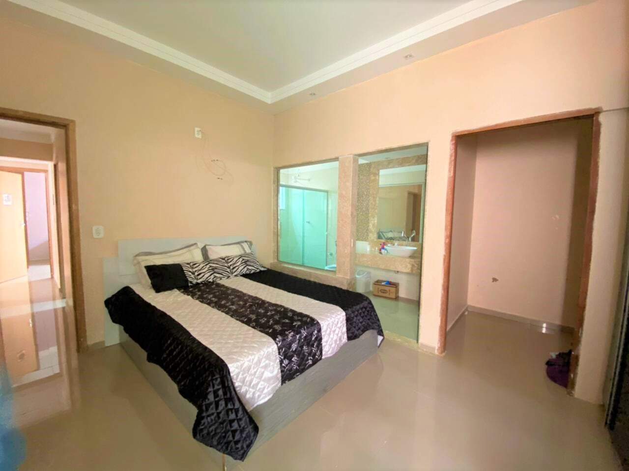 Casa à venda no Beija Flor: 