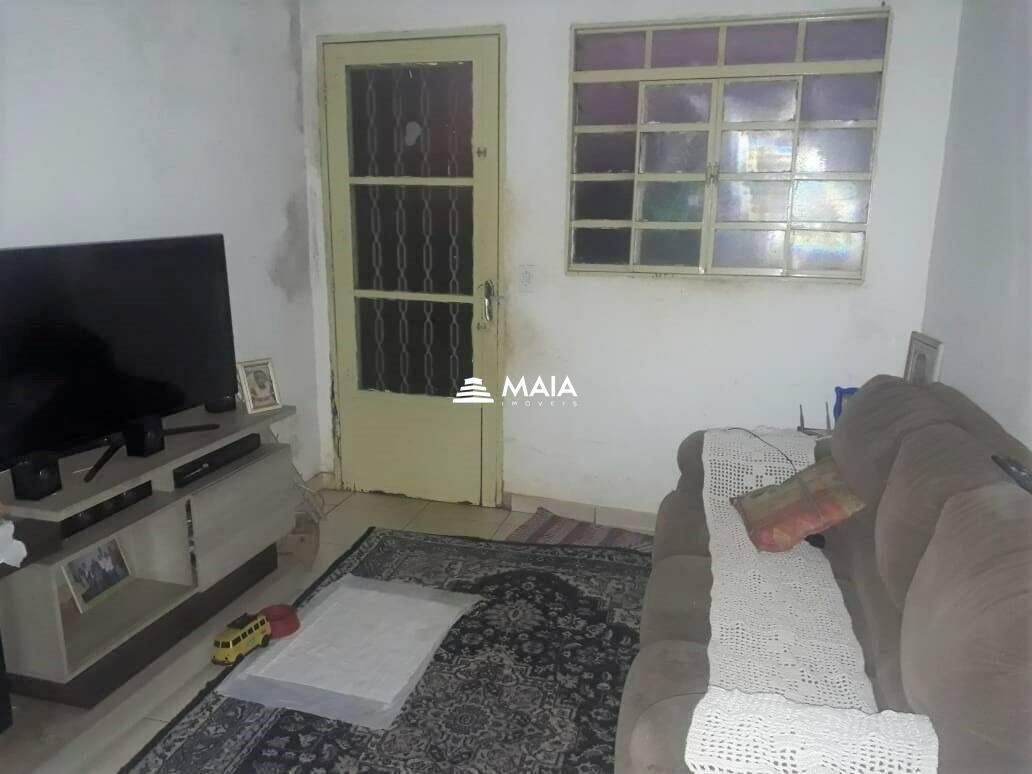 Terreno/Área à venda no São Benedito: 