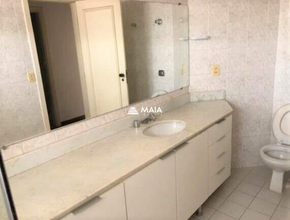 Apartamento à venda no Mercês: 