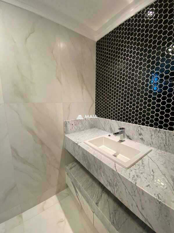 Apartamento à venda no Jardim do Lago: 