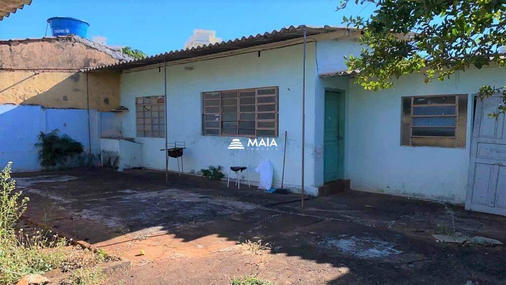 Terreno/Área à venda no Santa Maria: 