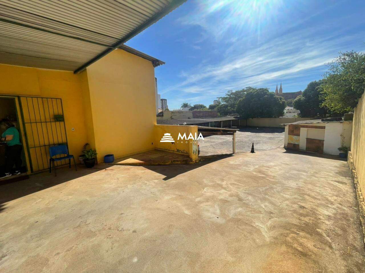 Terreno/Área à venda no Centro: 