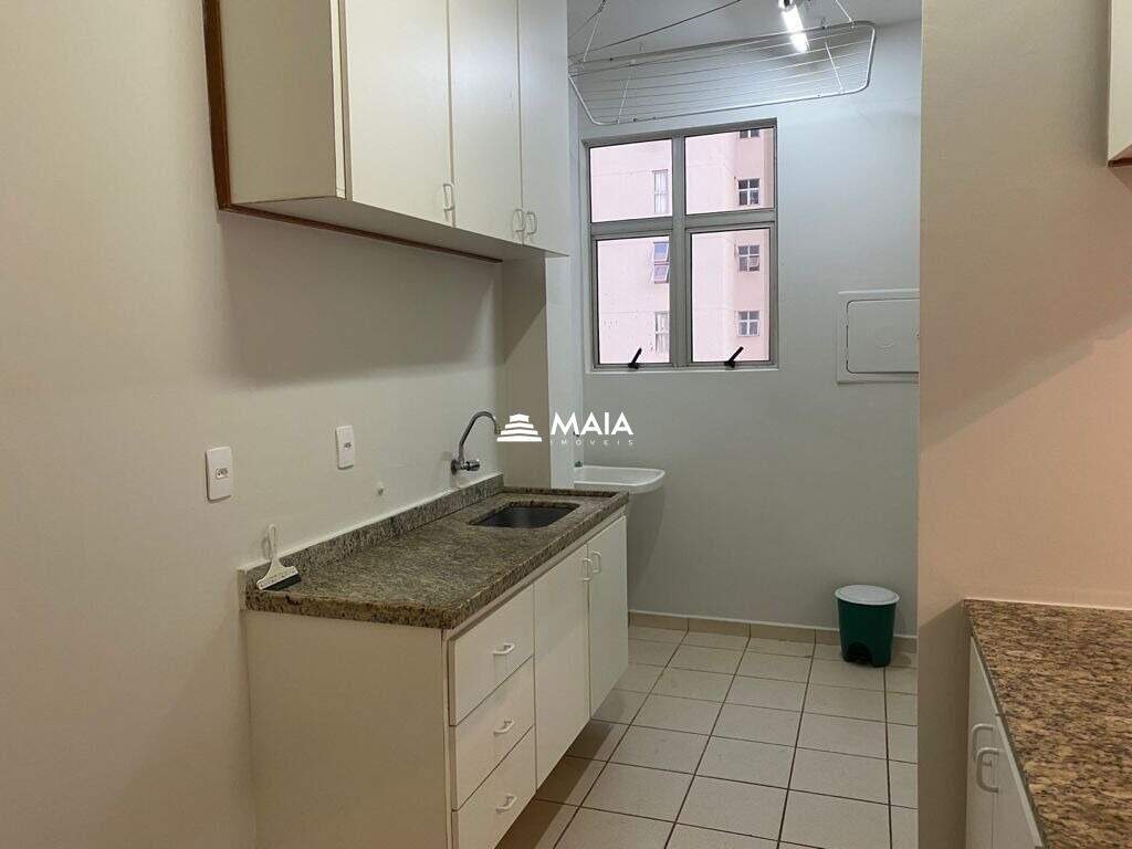 Apartamento à venda no Mercês: 