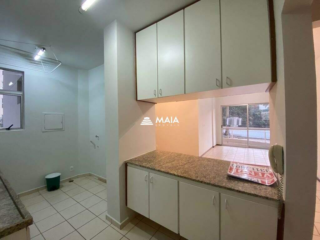 Apartamento à venda no Mercês: 