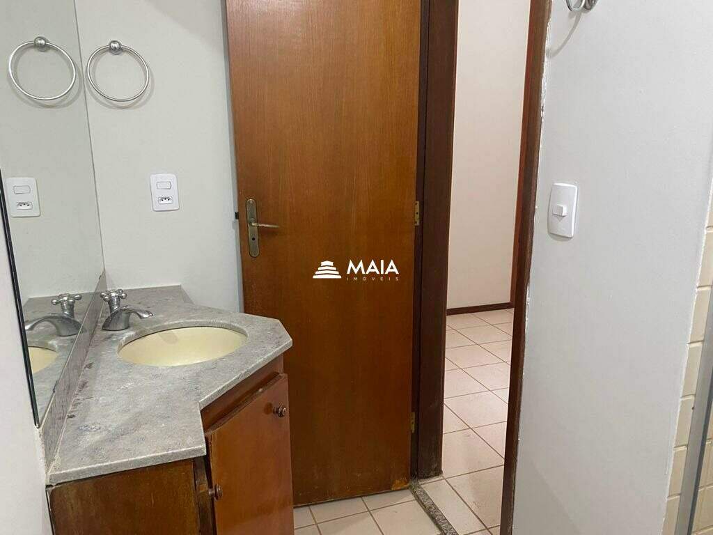 Apartamento à venda no Mercês: 
