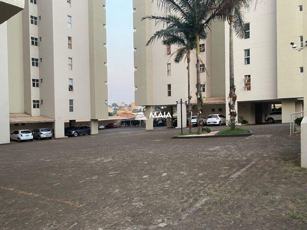 Apartamento à venda no Mercês: 