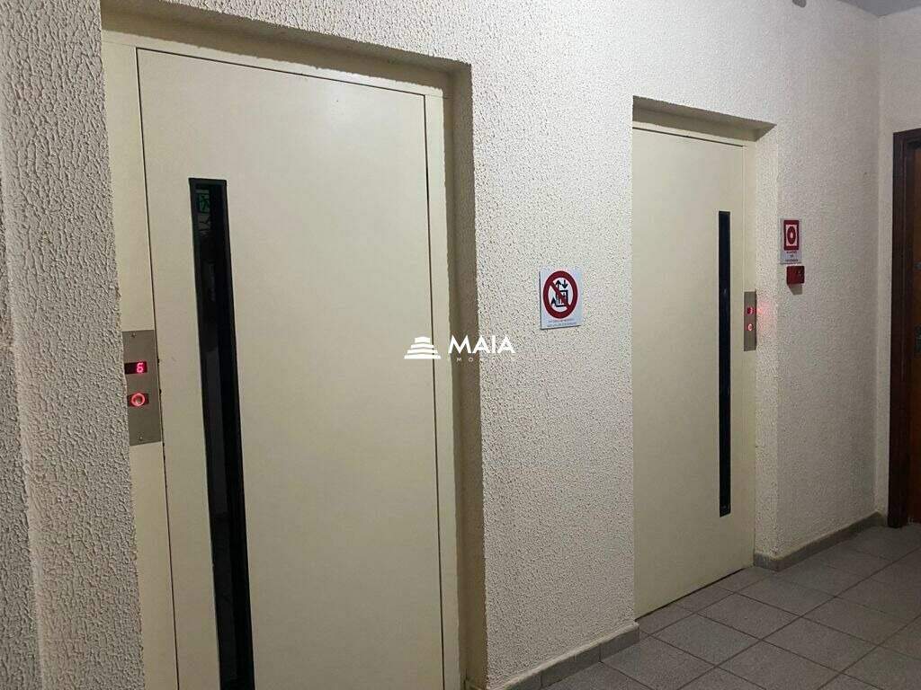 Apartamento à venda no Mercês: 