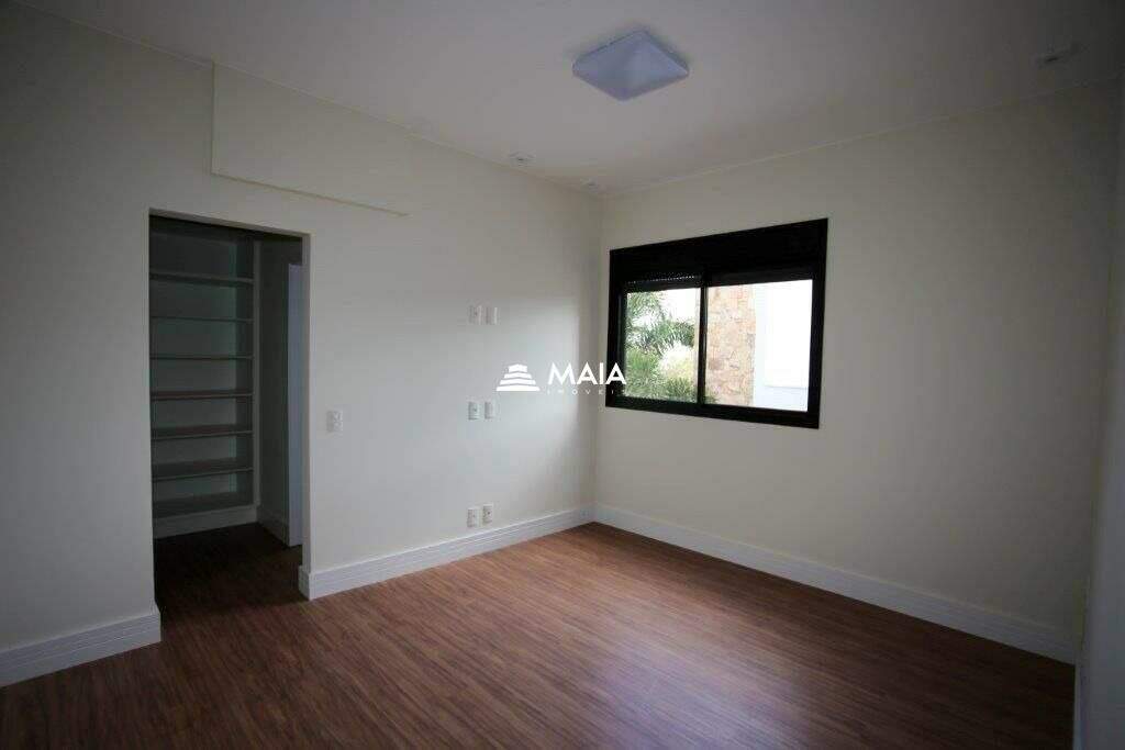 Casa de Condomínio à venda no Flamboyant III Resid. Park: 