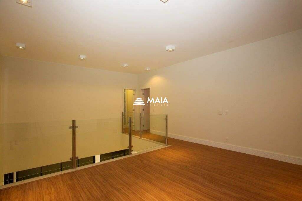 Casa de Condomínio à venda no Flamboyant III Resid. Park: 