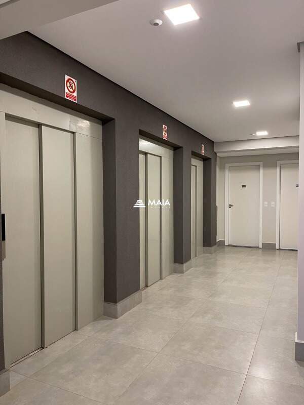 Apartamento à venda no Mercês: 