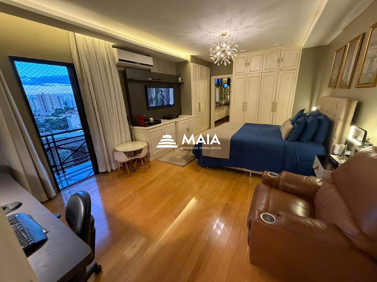 Apartamento à venda no Mercês: 