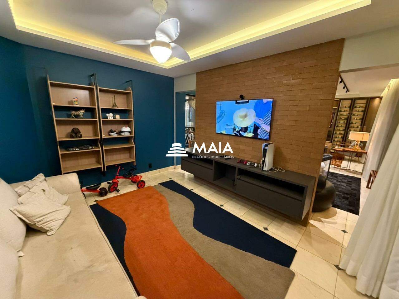 Apartamento à venda no Mercês: 