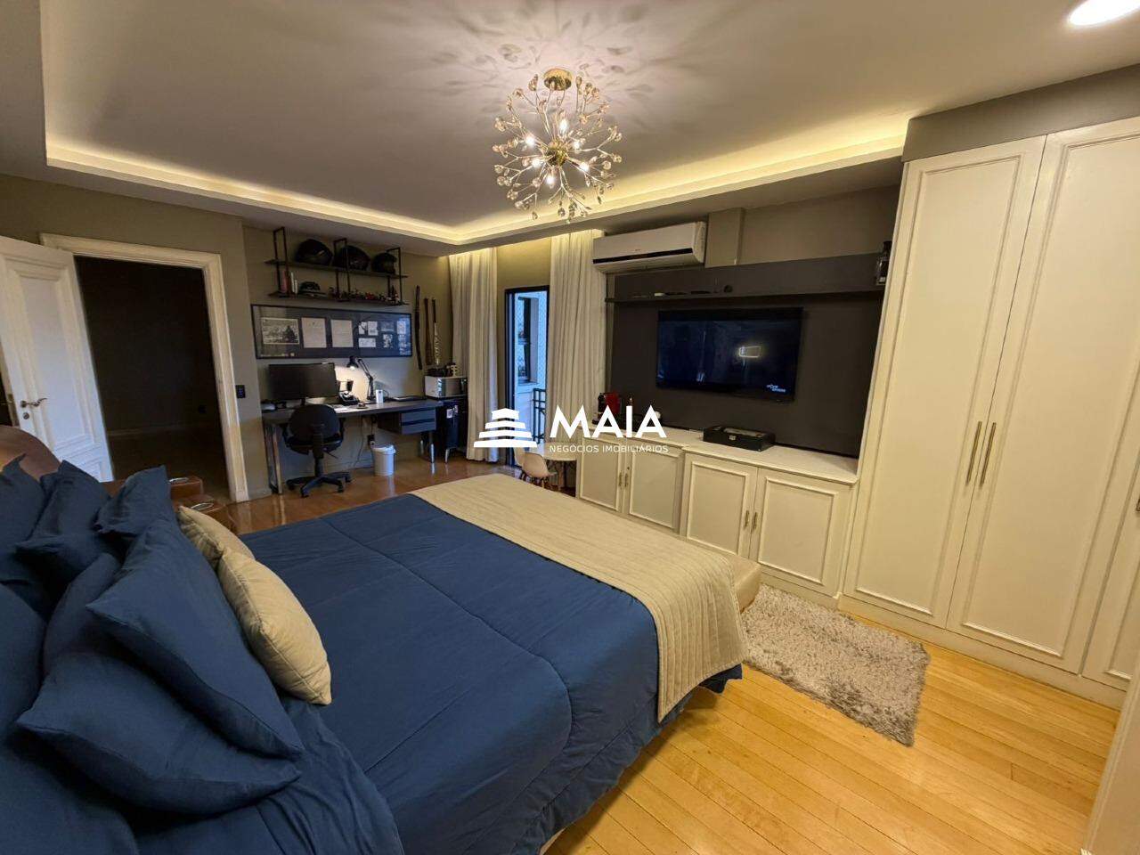 Apartamento à venda no Mercês: 
