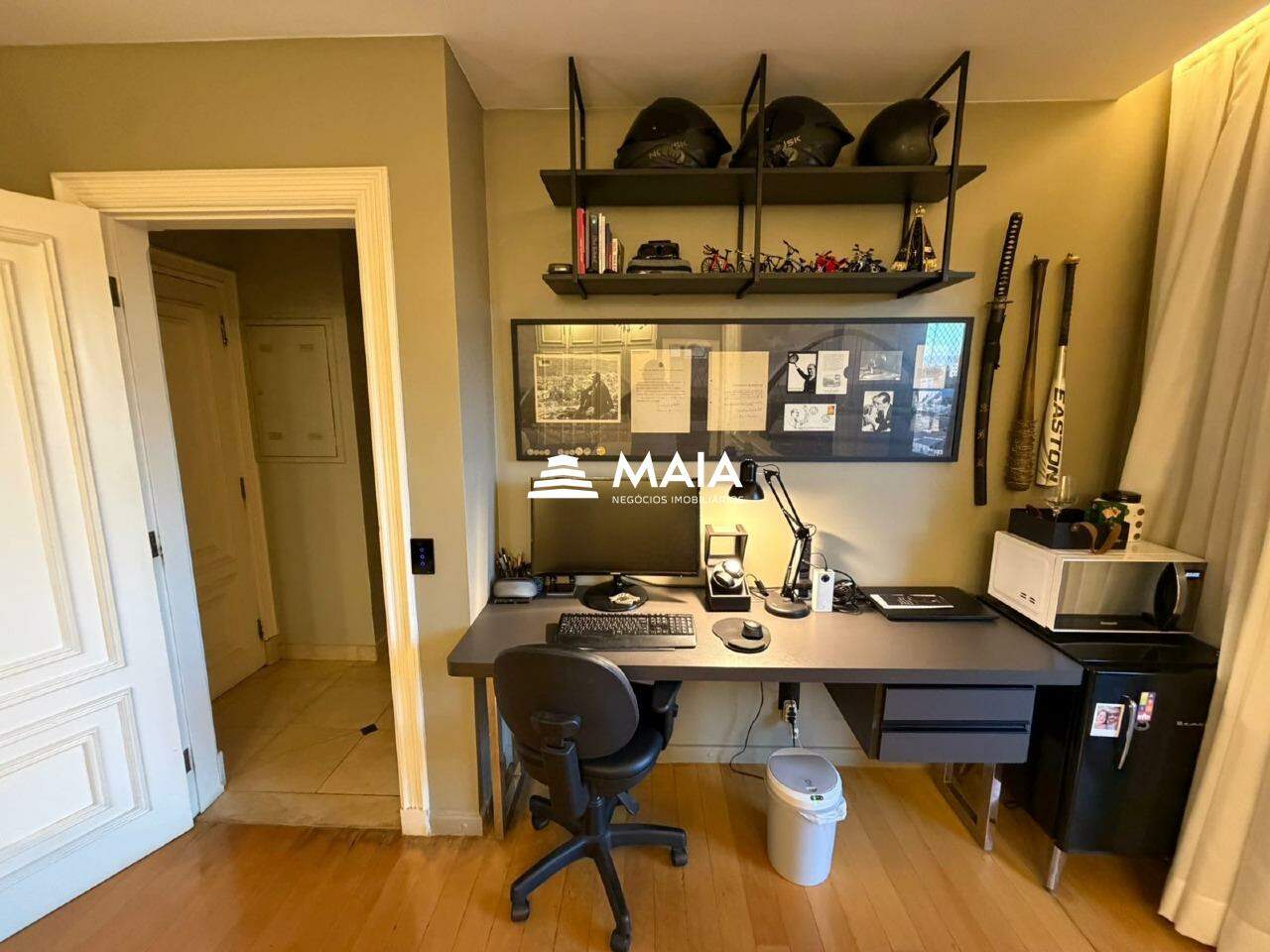 Apartamento à venda no Mercês: 