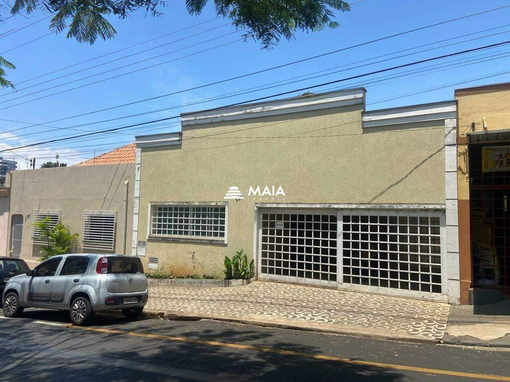 Casa à venda no Mercês: 