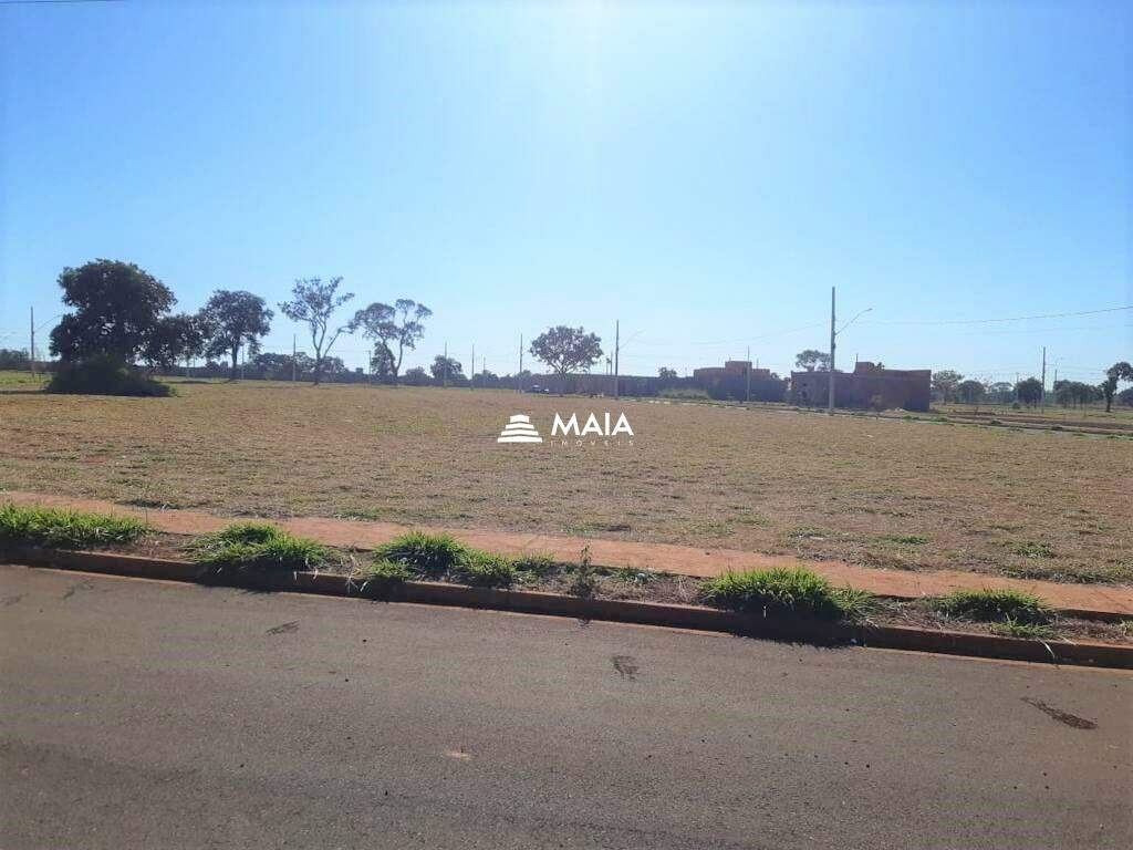 Terreno/Área à venda no Parque das Laranjeiras: 