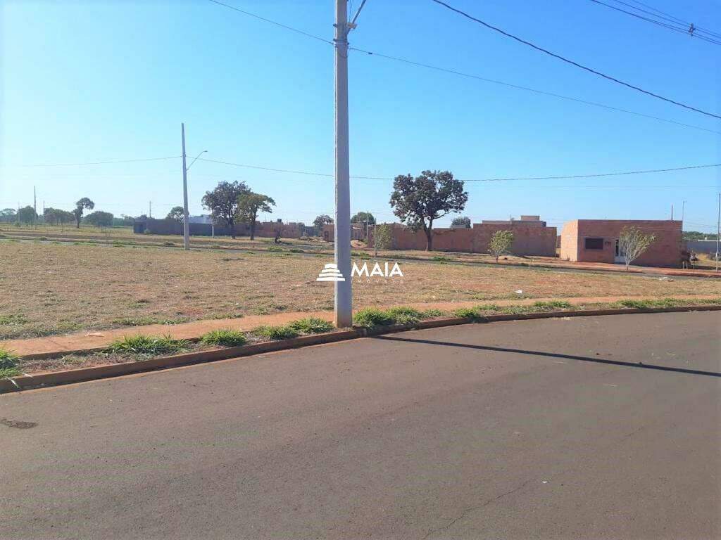 Terreno/Área à venda no Parque das Laranjeiras: 