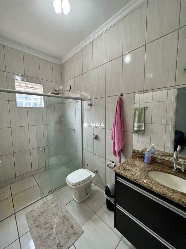 Casa à venda no Jardim do Lago: 