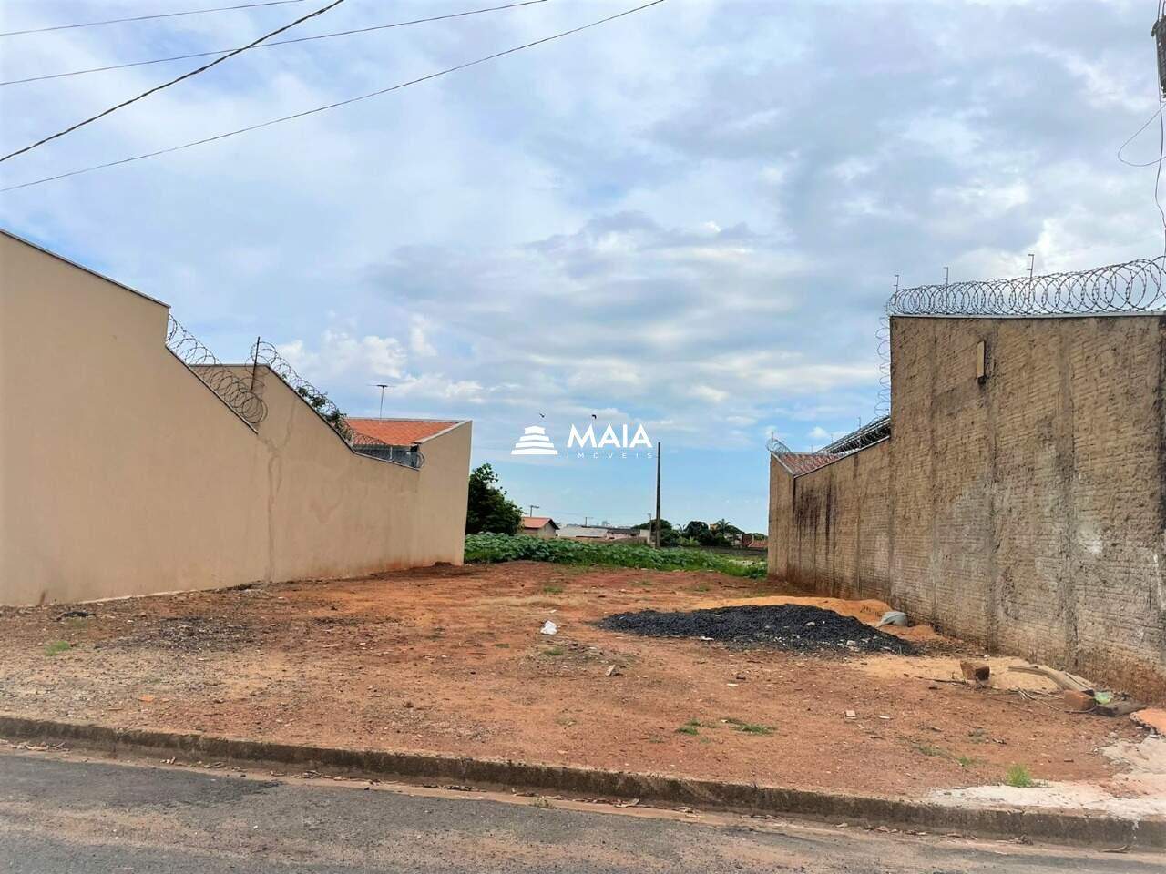 Terreno/Área à venda no Recanto da Terra: 