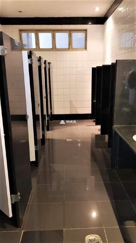 Comercial para aluguel no Mercês: 