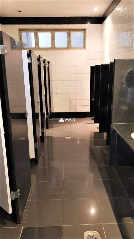 Comercial para aluguel no Mercês: 